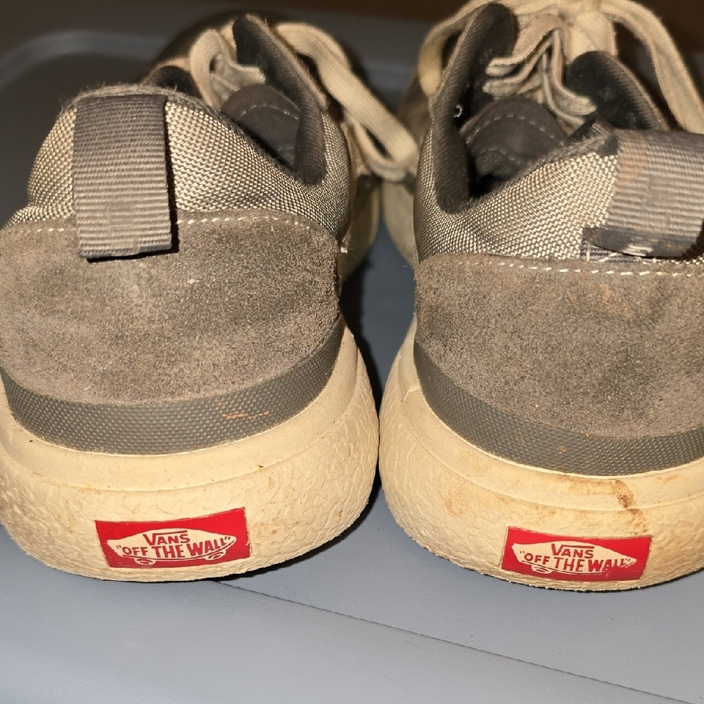 Vans Ultrarange Gray and White Sneakers - Picture 5 of 6